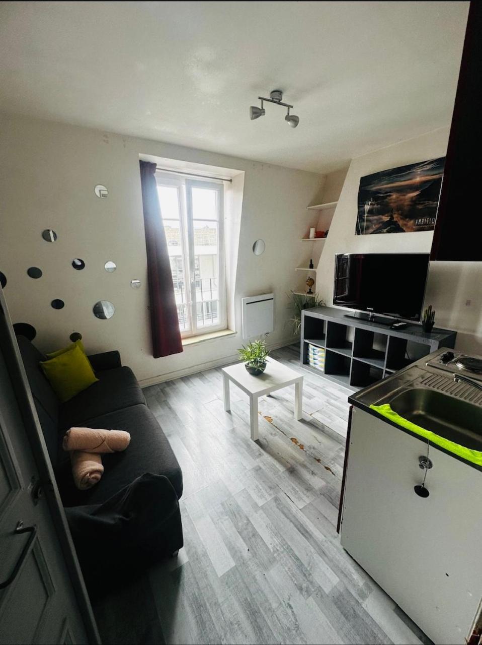 Appartement Elegant Lumineux Au Coeur De Parijs